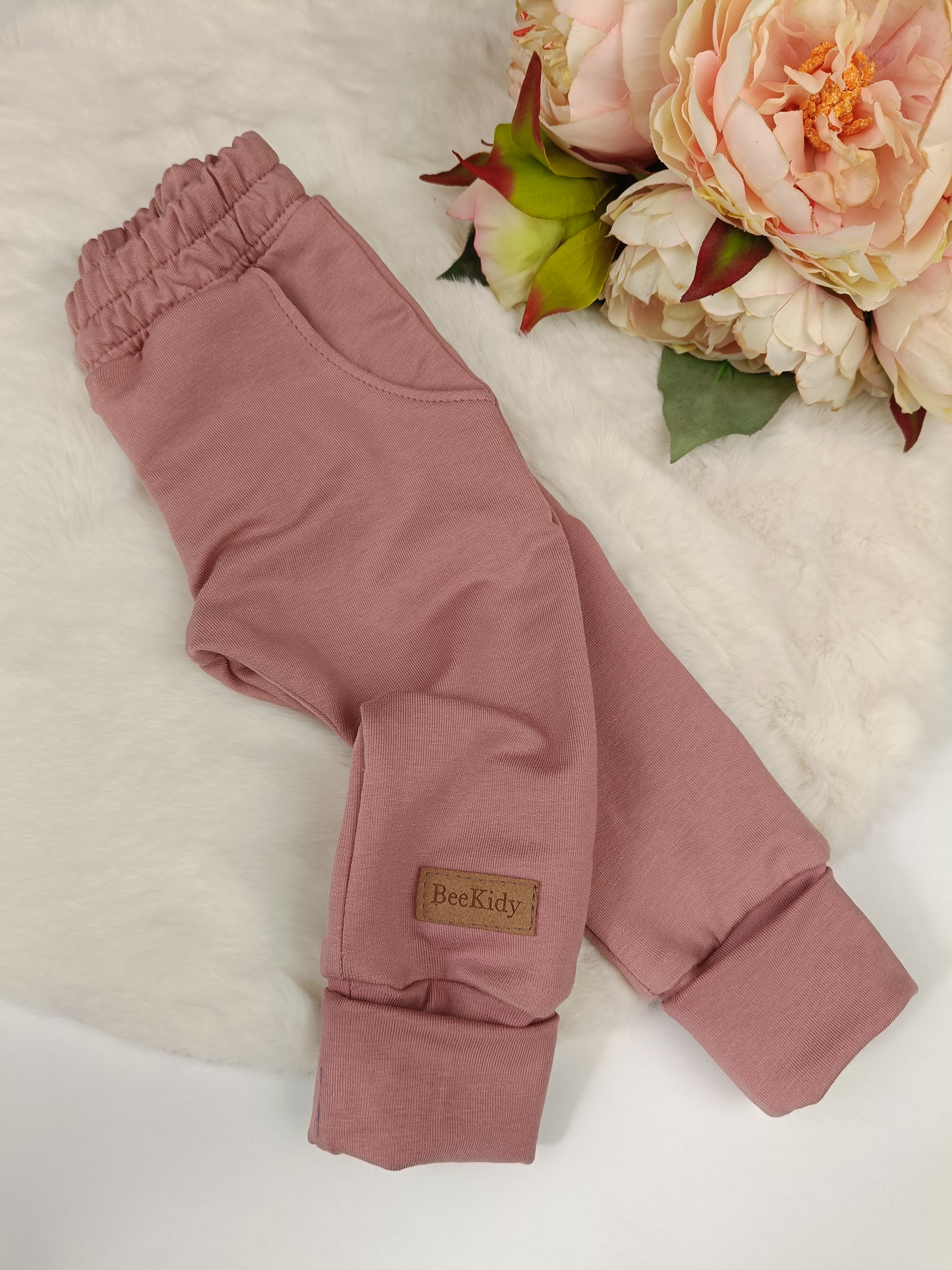 Hlače Jogger - vintage roza